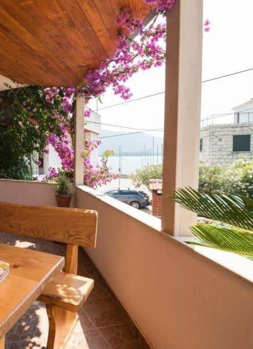 סטון Bougainvillea--Apartment By The Sea מראה חיצוני תמונה
